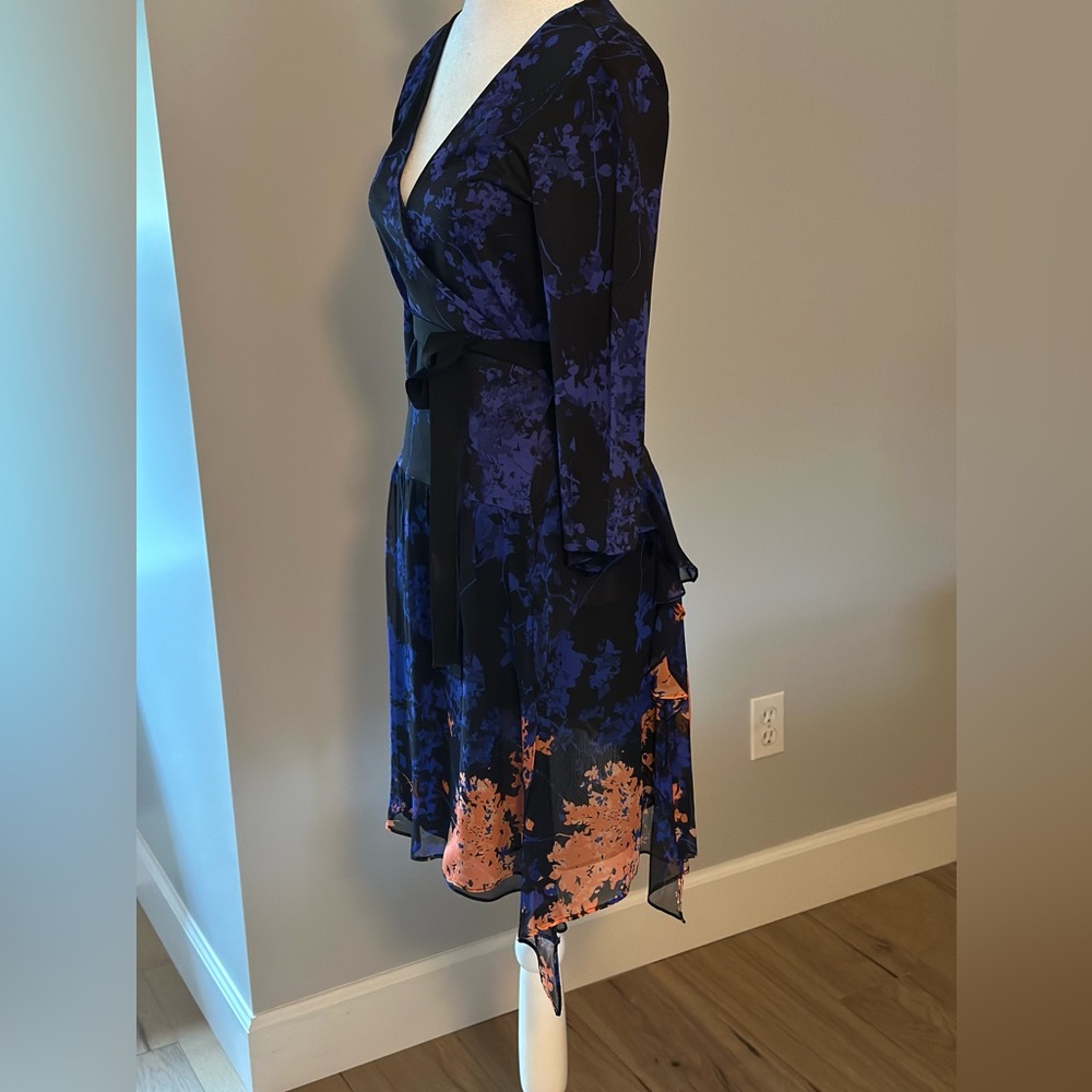 Diane Von Furstenberg Black and Blue Floral Dress - Picture 5 of 12
